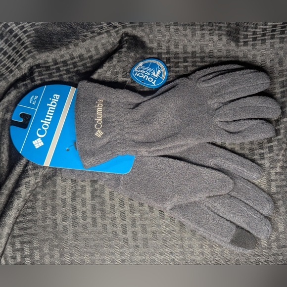 Black Columbia Benton Springs Fleece Gloves. - Picture 1 of 3